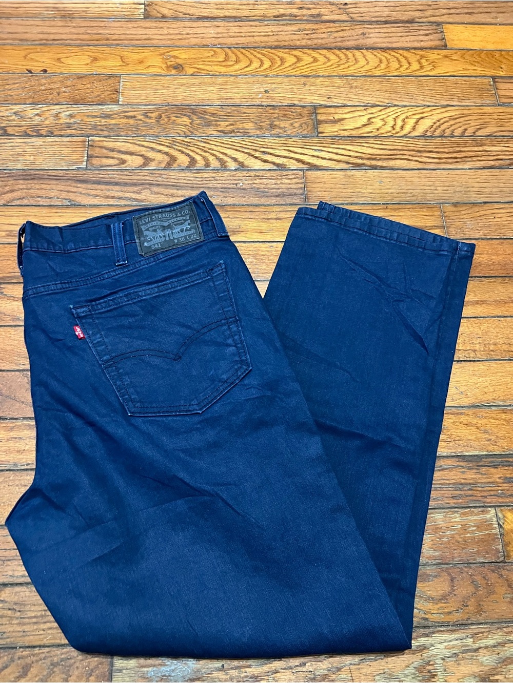Levi's 541 Men's Dark Wash Blue Denim Straight Fit Jeans size 38 x 32 Button